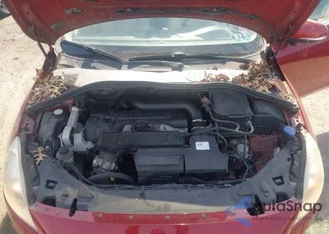 2012 Volvo S60 T5 z USA, uszkodzony, nr VIN YV1622FS2C2101486